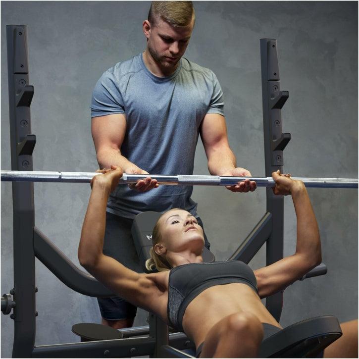 Schrägbank mit Ablage PRO