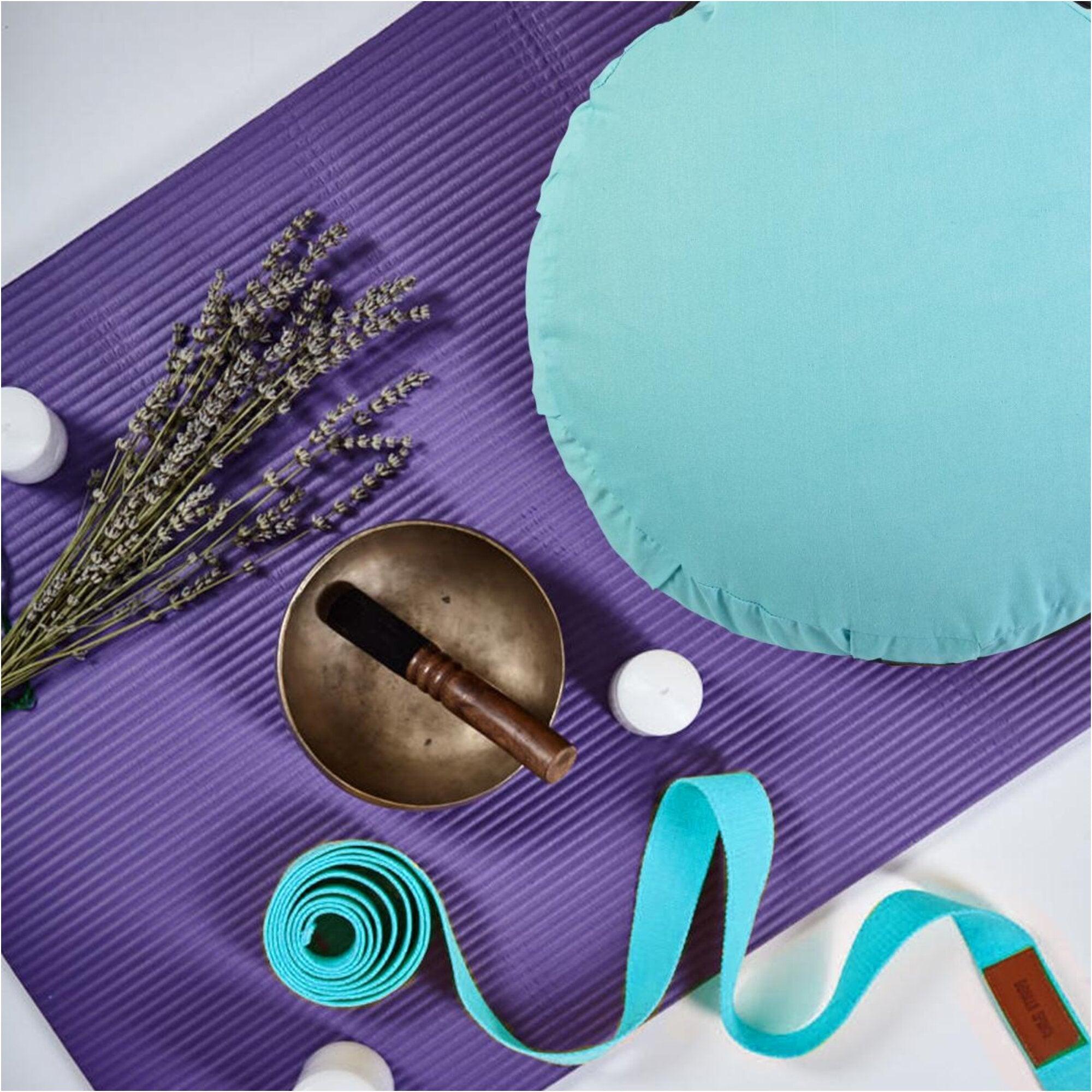 Yoga Set inkl. Yogakissen und Yogagurt in verschiedenen Farben